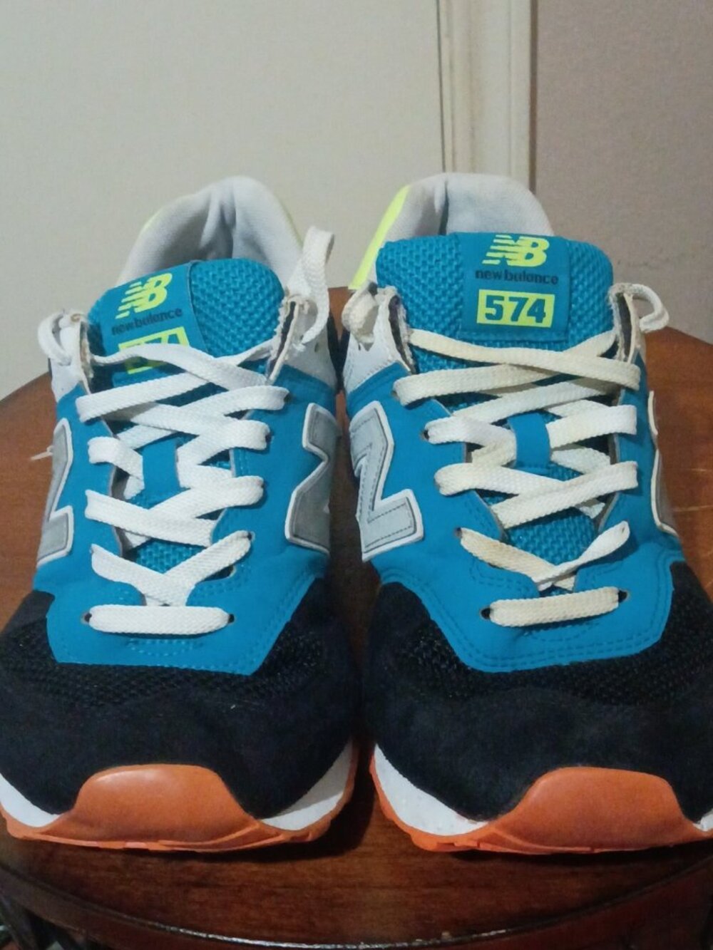 New Balance 574 women's US size 10 (blue, black, yellow, orange) - Picture 6 of 15